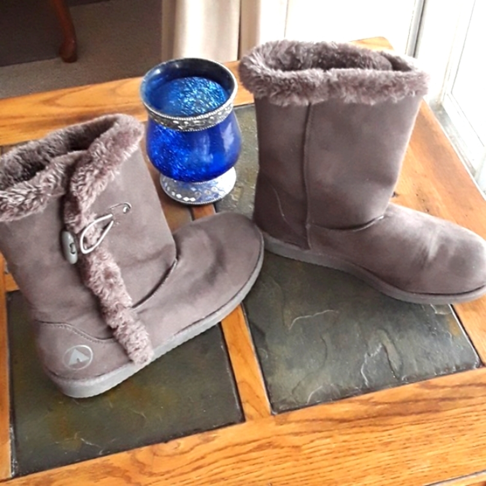 Airwalk Tab Boots - EUC